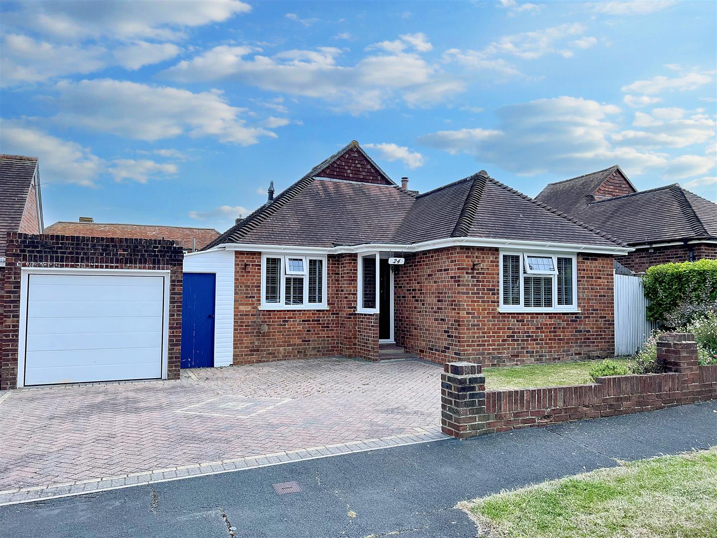 Property Details for Portsdown Way, Willingdon Village Town Property Estate Agents. Eastbourne